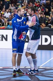 Muenchen, Deutschland 11. Januar 2019: WM 2019 Männer - Gruppe B - Island vs. Kroatien v.li. Aron Palmarsson (Island), Domagoj Duvnjak (Kroatien THW Kiel) Muenchen Olympiahalle Bayern Deutschland