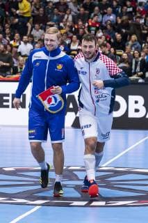 Muenchen, Deutschland 11. Januar 2019: WM 2019 Männer - Gruppe B - Island vs. Kroatien v.li. Aron Palmarsson (Island), Domagoj Duvnjak (Kroatien THW Kiel) Muenchen Olympiahalle Bayern Deutschland