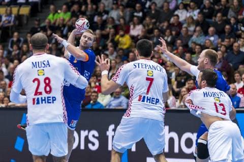 Muenchen, Deutschland 11. Januar 2019: WM 2019 Männer - Gruppe B - Island vs. Kroatien v.li. Zeljko Musa (Kroatien SC Magdeburg), Aron Palmarsson (Island), Luka Stepancic (Kroatien), Zlatko Horvat (Kroatien), Arnar Arnarsson (Island) Muenchen Olympiahalle Bayern Deutschland