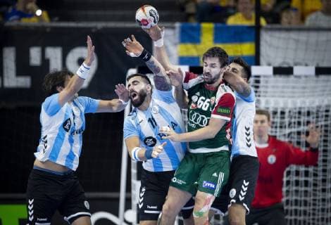 Handball WM, Argentinien - Ungarn Mate Leki of Hungary and Lucas Dario Moscariello of Argentina during the men s IHF Handball World Championship WM Weltmeisterschaft match in Group D between Argentina-Hungary in Copenhagen , Denmark, on Friday, Jan. 11, 2019.. , Copenhagen Denmark Copyright: Scanpix LiselottexSabroex COP101 spdk20190111-185636-L