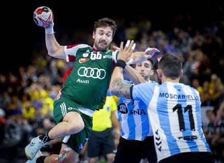 Handball WM, Argentinien - Ungarn Mate Leki of Hungary and Lucas Dario Moscariello of Argentina during the men s IHF Handball World Championship WM Weltmeisterschaft match in Group D between Argentina-Hungary in Copenhagen , Denmark, on Friday, Jan. 11, 2019.. , Copenhagen Denmark Copyright: Scanpix LiselottexSabroex COP101 spdk20190111-195040-L