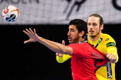 Handball WM, Ägypten - Schweden 190111 Karim Abdelrahim of Egypt and Linus Persson of Sweden during the IHF World Handball Championship match between Egypt and Sweden on January 11, 2019 in Copenhagen. Photo: Ludvig Thunman BILDBYRN kod LT 35574 Copyright: LUDVIGxTHUNMAN BB190111LT045