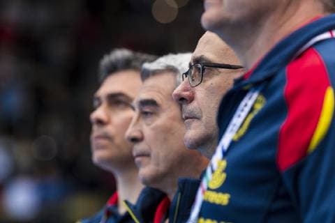 Handball WM, Bahrain - Spanien Muenchen, Deutschland 11. Januar 2019: WM 2019 Männer - Gruppe B - Bahrain vs. Spanien Trainer Jorid Ribera (Spanien) Muenchen Olympiahalle Bayern Deutschland