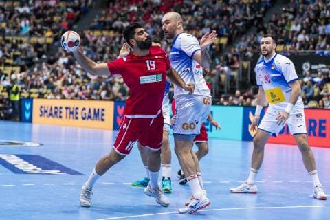 Handball WM, Bahrain - Spanien Muenchen, Deutschland 11. Januar 2019: WM 2019 Männer - Gruppe B - Bahrain vs. Spanien v.li. Mohamed Merza (Bahrain), Joan Canellas (Spanien), Gedeon Guardiola (Spanien Rhein-Neckar Loewen) Muenchen Olympiahalle Bayern Deutschland