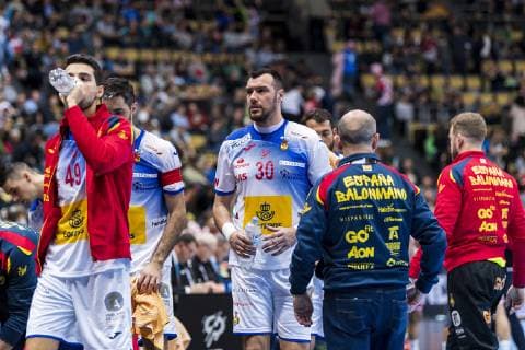 Handball WM, Bahrain - Spanien Muenchen, Deutschland 11. Januar 2019: WM 2019 Männer - Gruppe B - Bahrain vs. Spanien Gedeon Guardiola (Spanien Rhein-Neckar Loewen) Muenchen Olympiahalle Bayern Deutschland