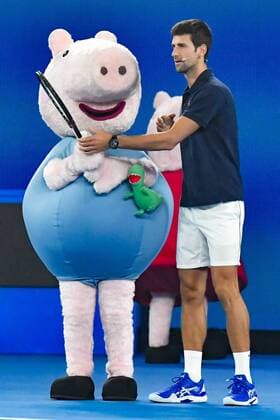 Sport Themen der Woche KW02 Sport Bilder des Tages January 12, 2019: Novak Djokovic and Peppa Pig entertain the crowd on Rod Laver Arena at Kids Tennis Day prior to the 2019 Australian Open Grand Slam tennis tournament in Melbourne, Australia. Cal Media Tennis 2019: Australian Open Kids Day - ZUMAc04_ 20190112_zaf_c04_008 Copyright: xSydneyxLowx