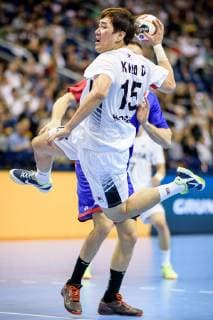 Handball WM, Russland - Korea Russland vs Korea, Handball Weltmeisterschaft 2019, 12.01.2019 Dongmyung Kim (COR 15) beim Spiel zwischen Russland und Korea bei der Handball Weltmeisterschaft in Berlin am 12.01.2019, , Berlin BER Germany Mercedes-Benz-Arena