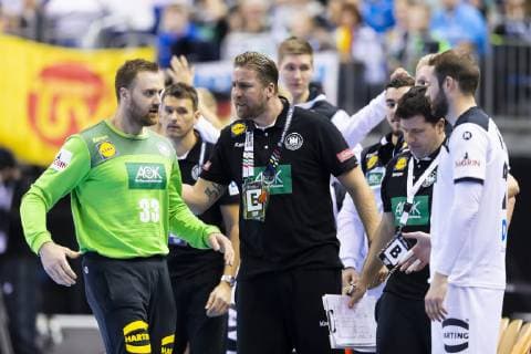 Oliver Roggisch und Torhueter Andreas Wolff (Nr. 33, Deutschland) freut sich nach einer Parade. Deutschland vs. Brasilien, Vorrunde, Handball, IHF Handball Weltmeisterschaft, 12.01.19 Berlin Berlin Germany Mercedes-Benz-Arena Copyright: xAgentur54Gradx xFelixxKoenigx