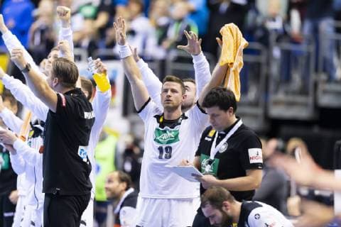 Handball WM, Deutschland - Brasilien Die deutsche Bank um Martin Strobel (Nr. 19, Deutschland) freut sich über ein Tor. Deutschland vs. Brasilien, Vorrunde, Handball, IHF Handball Weltmeisterschaft, 12.01.19 Berlin Berlin Germany Mercedes-Benz-Arena Copyright: xAgentur54Gradx xFelixxKoenigx