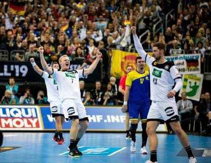Berlin, 12. Januar 2019 - Handball, IHF Men s World Championship WM Weltmeisterschaft 2019, Deutschland - Brasilien: Patrick Wiencek (Deutschland, 7), Hendrik Pekeler (Deutschland, 13)