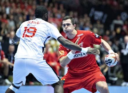 Handball WM, Dänemark - Tunesien Rasmus Lauge of Denmark against Mosbah Sanai of Tunisia during the men s IHF Handball World Championship WM Weltmeisterschaft Group C match between Denmark and Tunisia in Herning, Denmark, Saturday, Jan. 12, 2019.. , Herning Jylland Denmark Copyright: HenningxBagger HenningxBaggerx COP101 spdk20190112-205824-L