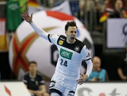 12.01.2019, Handball IHF Weltmeisterschaft Dänemark und Deutschland 2019, Vorrunde, Gruppe A, Deutschland - Brasilien, in der Mercedes-Benz Arena Berlin. Uwe Gensheimer (Deutschland) jubelt