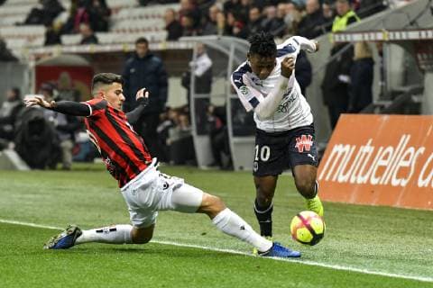 Youcef Atal (OGC Nice) - Samuel Kalu Ojim (Bordeaux) FOOTBALL : OGC Nice vs Bordeaux FC - Ligue 1 Conforama - Nice - 12 01 2019 NorbertScanella Panoramic 