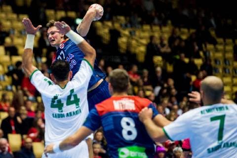 190112 Magnus Abelvik Rod of Norway shoots during the IHF World Handball Championship match between Norway and Saudi Arabia on January 12, 2019 in Herning. Photo: Jon Olav Nesvold BILDBYRAN kod JE 160396 Copyright: JONxOLAVxNESVOLD BB190112JE193