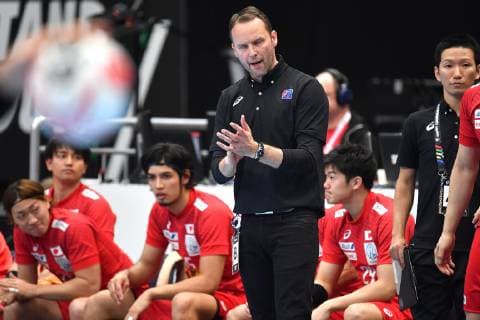 Handball WM, Japan - Kroatien Dagur SIGURDSSON (Trainer Japan), Gestik,gibt Anweisungen. Vorrunde Gruppe B, Kroatien (CRO)-Japan (JPN) am 13.01.2019 in Muenchen Deutschland, Olympiahalle. Handball Weltmeisterschaft 2019, vom 10.01. - 27.01.2019 in Deutschland und Daenemark.