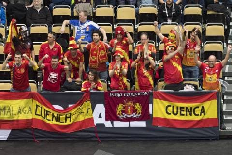 Handball WM 19, Vorrunde, Gruppe B, Begegnung: Spanien - Island, Olympiahalle Muenchen. 13.01.2019 Im Bild: Spanische Fans, Island Fan, Â