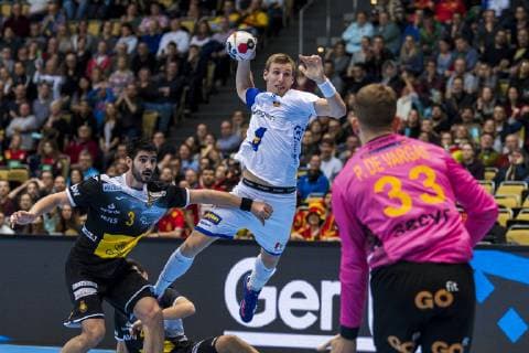 Muenchen, Deutschland 13. Januar 2019: WM 2019 Männer - Gruppe B - Spanien vs. Island v.li. Eduardo Gurbindo (Spanien), Olafur Gudmundsson (Island), Torhueter Gonzalo Perez de Vargas (Spanien) Muenchen Olympiahalle Bayern Deutschland