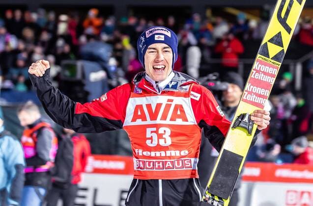 Sport Themen der Woche KW02 Sport Bilder des Tages 13.01.2019, Stadio del Salto, Predazzo, ITA, FIS Weltcup Skisprung, Val di Fiemme, Herren, Siegerehrung, im Bild 2. Platz Stefan Kraft (AUT) 2nd placed Stefan Kraft of Austria during the winner Ceremony for the Four Hills Tournament of FIS Ski jumping Skispringen Ski nordisch World Cup at the Stadio del Salto in Predazzo, Italy on 2019 01 13. Predazzo *** 13 01 2019 Stadio del Salto Predazzo ITA FIS World Cup Ski Jumping Val di Fiemme Men Award Ceremony in picture 2 place Stefan Kraft AUT 2nd placed Stefan Kraft of Austria during the winner Ceremony for the Four Hills Tournament of FIS Ski Jumping World Cup at the Stadio del Salto in Predazzo Italy on 2019 01 13 Predazzo  EX_FEI  