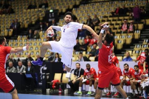26th Mens Handball World Championship WM Weltmeisterschaft Tunesien vs Chile, 14.01.19 Erwin Feuchtmann (Chile, 04)GegenOussama Hosny (Tunesien, 13)
