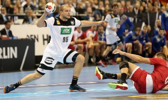 Paul Drux (Deutschland) beim Spiel Russland gegen Deutschland der Handball- WM 2019 der Maenner am 14.01.2019 in der Mercedes-Benz Arena in Berlin Handball - WM 2019 - Gruppe A - Deutschland - Russland