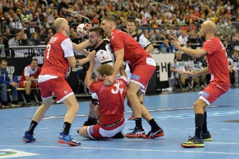 Handball, Herren, Weltmeisterschaft 2019 in Deutschland und Dänemark, Gruppe A, 3. Spieltag, Deutschland - Russland, Alexander Shkurinskiy (Nr. 9, Russland), Jannik Kohlbacher (Nr. 48, Deutschland), Vitaly Komogorov (Nr. 34, Russland), Dmitrii Kiselev (Nr. 5, Russland), Timur Dibirov (Nr. 31, Russland), 14.01.19, Copyright: xMichaelxHundtx xMatthiasxKochx