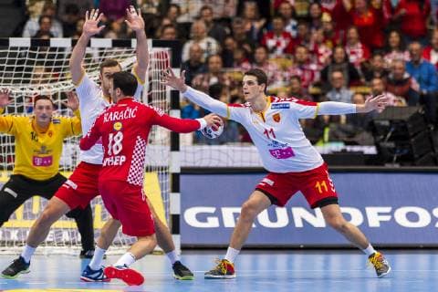 Muenchen, Deutschland 14. Januar 2019: WM 2019 Männer - Gruppe B - Kroatien vs. Mazedonien Igor Karacic (Kroatien), Filip Taleski (Mazedonien Rhein Neckar Loewen) Muenchen Olympiahalle Bayern Deutschland