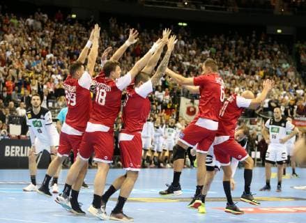 Sport Bilder des Tages GER, Deutschland vs Russland 14.01.2019, Mercedes Benz Arena, Berlin, GER, Deutschland vs Russland, im Bild letzte Tor zum 22: 22 durch Steffen Faeth (GER 23)
