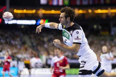 Uwe Gensheimer (Nr. 3, Deutschland) gegen Alexander Shkurinskiy (Nr. 9, Russland). Russland vs. Deutschland, Vorrunde, Handball, IHF Handball Weltmeisterschaft, 14.01.19 Berlin Berlin Germany Mercedes-Benz-Arena Copyright: xAgentur54Gradx xFelixxKoenigx
