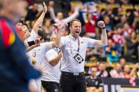 Muenchen, Deutschland 14. Januar 2019: WM 2019 Männer - Gruppe B - Spanien vs. Japan Trainer Dagur Sigurdsson (Japan) Jubel Freude Emotion Muenchen Olympiahalle Bayern Deutschland