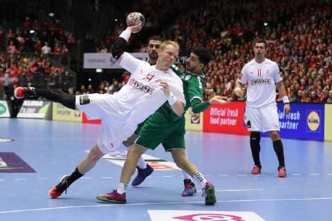 26th Mens Handball World Championship WM Weltmeisterschaft Daenemark vs Saudi-Arabien, 14.01.19 Anders Zachariassen (Daenemark, 14) gegen Alsalam (Saudi-Arabien, 44)
