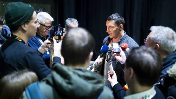Stefan Kretzschmar im Interview bei Journalisten nach einer Autogrammstunde. Stefan Kretzschmar aeussert sich nach der Diskussion um seine Aussagen zur Meinungsfreiheit, Handball, IHF Handball Weltmeisterschaft, 14.01.19 Berlin Berlin Germany Verti Music Hall Copyright: xAgentur54Gradx xFelixxKoenigx