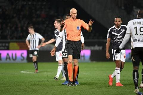 Eric WATTELLIER (ARBITRE) FOOTBALL : Angers vs Bordeaux - Ligue 1 Conforama - 15 01 2019 FEP Panoramic 