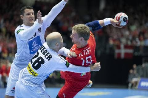 Rene Toft Hansen of Denmark against Robert Weber of Austria during the men s IHF Handball World Championship WM Weltmeisterschaft Group C match between Austria and Denmark in Herning, Denmark, on Tuesday, Jan 15, 2019.. , Herning Jylland Denmark Copyright: HenningxBagger HenningxBaggerx COP101 spdk20190115-205441-L