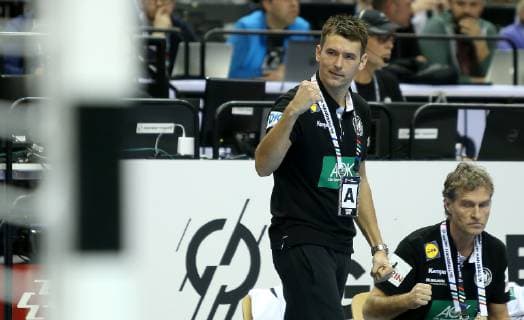Bundestrainer Christian Prokop (Deutschland) ballt die Faust beim Spiel Deutschland gegen Frankreich der Handball- WM 2019 der Maenner am 15.01.2019 in der Mercedes-Benz Arena in Berlin Handball - WM 2019 - Gruppe A - Deutschland - Frankreich