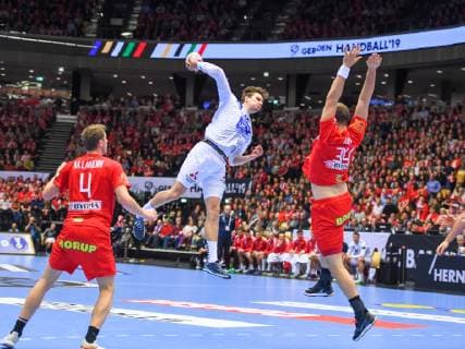 HANDBALL - IHF WC, AUT vs DEN HERNING,DENMARK,15.JAN.19 - HANDBALL - IHF Men s World Championships, international match Länderspiel Austria vs Denmark. Image shows Magnus Landin (DEN), Daniel Dicker (AUT) and Simon Hald (DEN). GEPAxpictures xOliverxLerch