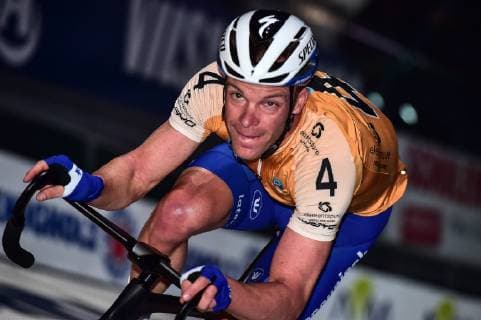 Sport Bilder des Tages Starke Vorstellung von Iljo Keisse (BEL) - Aktion Rennszene - Querformat - quer - horizontal - Event Veranstaltung: 55. Bremer Sechstagerennen - 6.Nacht - Ort Location: Bremen ÖVB Arena - Region: Bremen - Land Country: Deutschland Germany - Datum Date: 15.01.2019