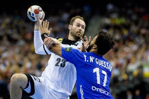 Deutschland vs Frankreich, Handball Weltmeisterschaft 2019, 15.01.2019 Steffen Faeth (GER 23) und Timothey n Guessan (FRA 17) beim Spiel zwischen Deutschland und Frankreich bei der Handball Weltmeisterschaft in Berlin am 15.01.2019, , Berlin BER Germany Mercedes-Benz-Arena
