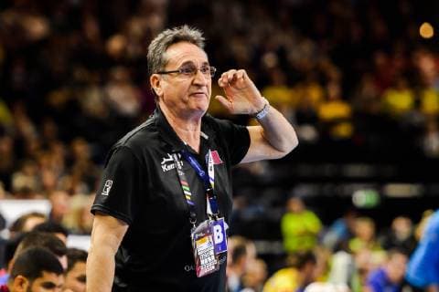 Handball WM, Katar - Schweden 190116 Valero Rivera, assistant coach of Qatar during the IHF World Handball Championship match between Qatar and Sweden on January 16, 2019 in Copenhagen. Photo: Ludvig Thunman BILDBYRN kod LT 35580 Copyright: LUDVIGxTHUNMAN BB190116LT043