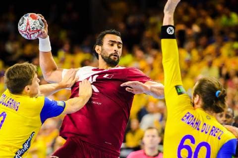 Handball WM, Katar - Schweden 190116 Frankis Marzo of Qatar in a duel with Jerry Tollbring and Kim Ekdahl du Rietz of Sweden during the IHF World Handball Championship match between Qatar and Sweden on January 16, 2019 in Copenhagen. Photo: Ludvig Thunman BILDBYRN kod LT 35580 Copyright: LUDVIGxTHUNMAN BB190116LT071
