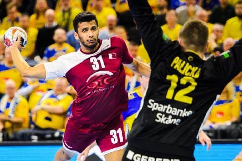 Handball WM, Katar - Schweden 190116 Ahmad Madadi of Qatar and goalkeeper Andreas Palicka of Sweden during the IHF World Handball Championship match between Qatar and Sweden on January 16, 2019 in Copenhagen. Photo: Ludvig Thunman BILDBYRN kod LT 35580 Copyright: LUDVIGxTHUNMAN BB190116LT072