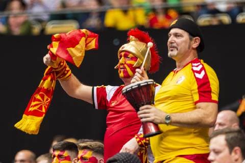 Muenchen, Deutschland 16. Januar 2019: WM 2019 Männer - Gruppe B - Mazedonien vs. Spanien Fankurve Fans Fanblock Mazedonien Muenchen Olympiahalle Bayern Deutschland