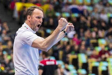 Handball WM, Bahrain - Japan Muenchen, Deutschland 17. Januar 2019: WM 2019 Männer - Gruppe B - Bahrain vs. Japan Trainer Dagur Sigurdsson (Japan) Jubel Freude Emotion Muenchen Olympiahalle Bayern Deutschland