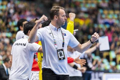 Handball WM, Bahrain - Japan Muenchen, Deutschland 17. Januar 2019: WM 2019 Männer - Gruppe B - Bahrain vs. Japan Trainer Dagur Sigurdsson (Japan) Jubel Freude Emotion Muenchen Olympiahalle Bayern Deutschland