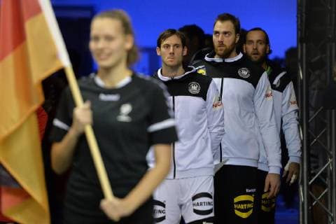 Handball, Herren, Weltmeisterschaft 2019 in Deutschland und Dänemark, Gruppe A, 5. Spieltag, Deutschland - Serbien, Uwe Gensheimer (Nr. 3, Deutschland), TW Andreas Wolff (Nr. 33, Deutschland), TW Silvio Heinevetter (Nr. 12, Deutschland) vor dem Spiel, 17.01.19, Copyright: xMichaelxHundtx xMatthiasxKochx