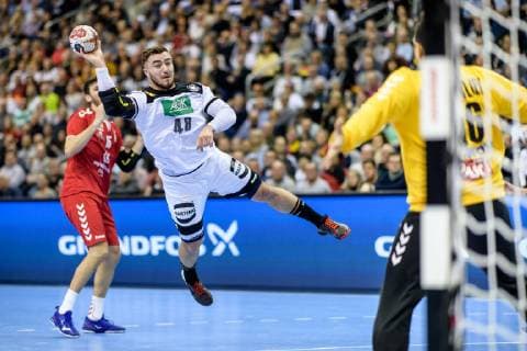 Deutschland vs Serbien, Handball Weltmeisterschaft 2019, 17.01.2019 Jannik Kohlbacher (GER 48) gegen Dejan Milosavljev(SRB) beim Spiel zwischen Deutschland und Serbien bei der Handball Weltmeisterschaft in Berlin am 17.01.2019, , Berlin BER Germany Mercedes-Benz-Arena