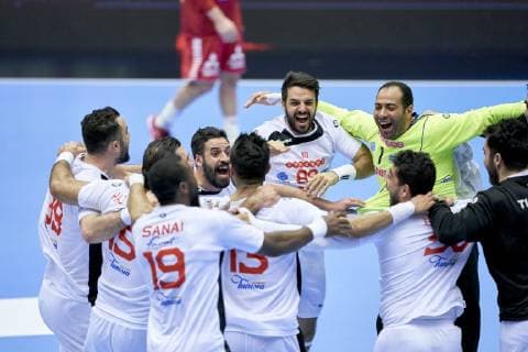 Handball WM, Österreich - Tunesien IHF Men s World Championship WM Weltmeisterschaft 2019 Group C handball match. The match ended 32-27 Rafik Bacha (89)and Makrem Missaoui (1) celebrates with teammates after the men s IHF Handball World Championship Group C match 56 between Austria and Tunisia at the Jyske Bank Boxen arena in Herning Denmark on Thursday January 14, 2019. Denmark 