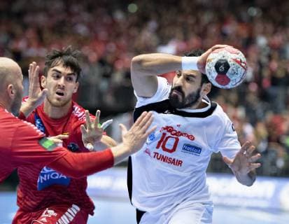 Handball WM, Österreich - Tunesien Kamel Alouni of Tunisia against Boris Zivkovic of Austria during the men s IHF Handball World Championship WM Weltmeisterschaft Group C match between Austria and Tunisia in Herning, Denmark, Thursday, Jan. 17, 2019.. , Herning Jylland Denmark Copyright: HenningxBagger HenningxBaggerx COP108 spdk20190117-191726-L