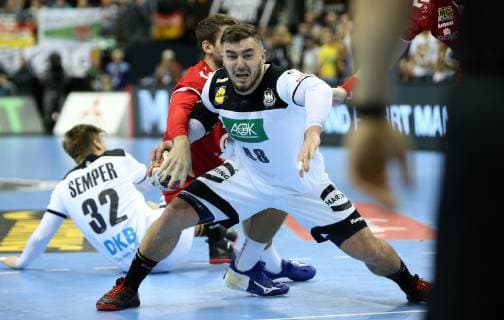 Player of the Match Jannik Kohlbacher (Deutschland) beim Spiel Deutschland gegen Serbien der Handball- WM 2019 der Maenner am 17.01.2019 in der Mercedes-Benz Arena in Berlin Handball - WM 2019 - Gruppe A - Deutschland - Serbien