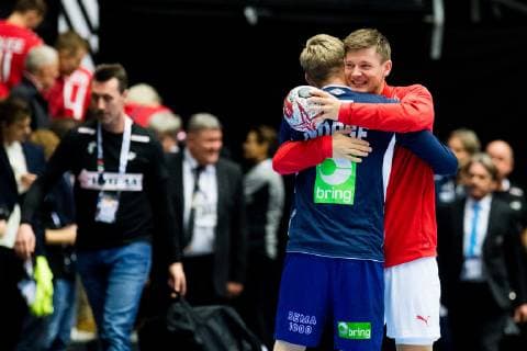 Handball WM, Dänemark - Norwegen 190117 Magnus Jondal of Norway and Lasse J. Svan of Denmark during warm-up ahead of the IHF World Handball Championship match between Denmark and Norway on January 17, 2019 in Herning. Photo: Jon Olav Nesvold BILDBYRAN kod JE 160406 Copyright: JONxOLAVxNESVOLD BB190117JE101