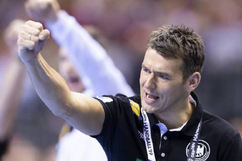 Trainer Christian Prokop freut sich jubelt. Deutschland vs. Serbien, Vorrunde, Handball, IHF Handball Weltmeisterschaft, 17.01.19 Berlin Berlin Germany Mercedes-Benz-Arena Copyright: xAgentur54Gradx xFelixxKoenigx